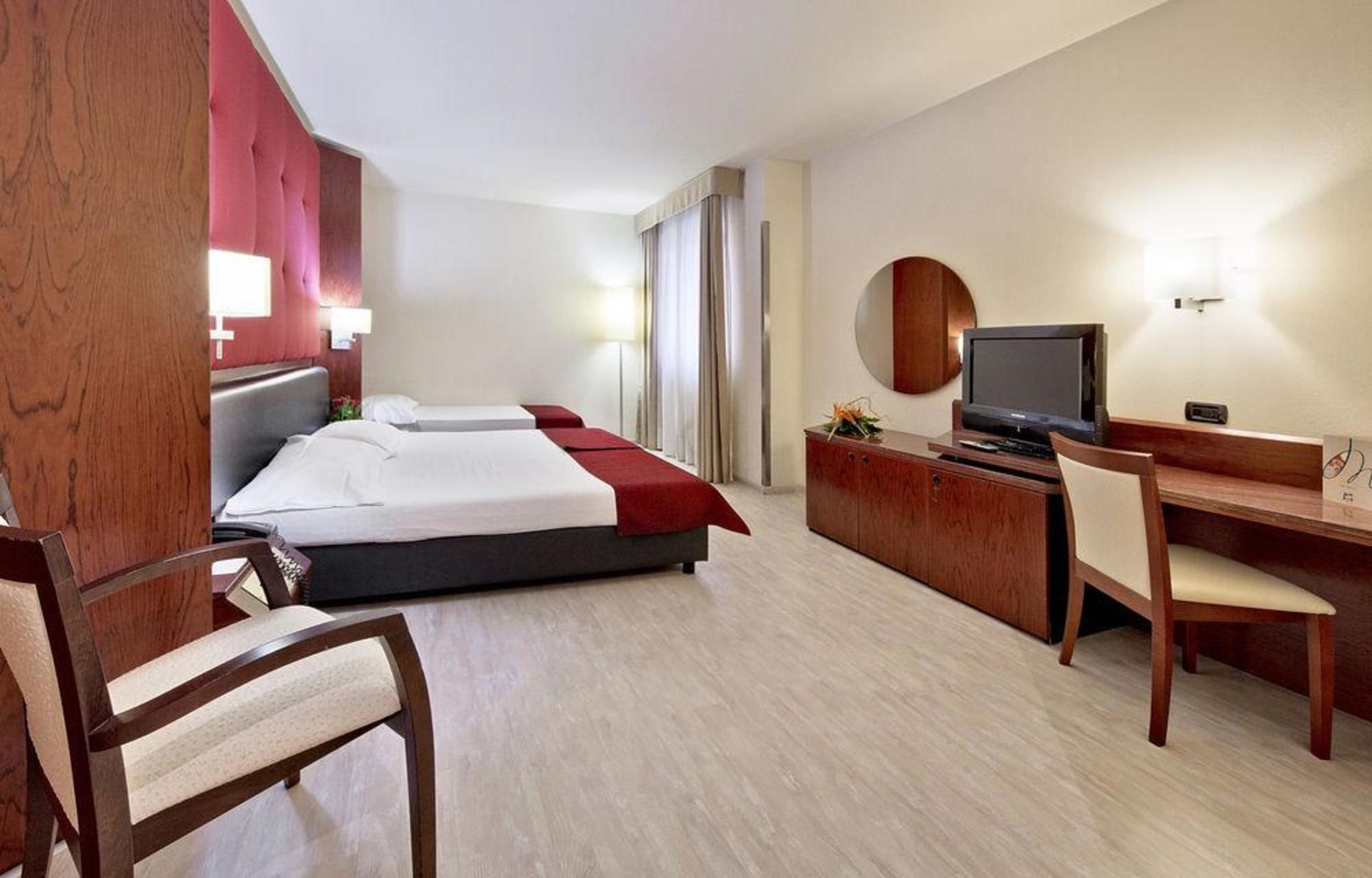 Mediterraneo Palace Hotel Ragusa Ngoại thất bức ảnh