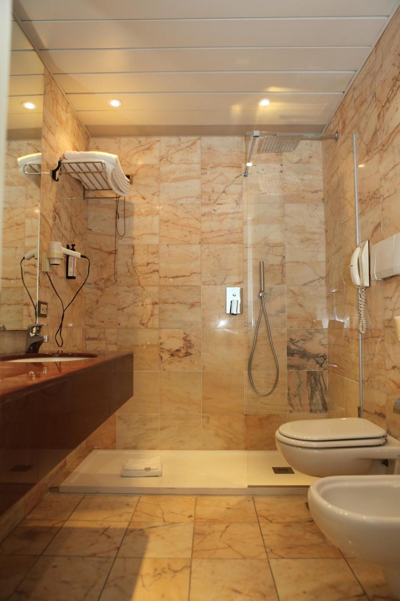 Mediterraneo Palace Hotel Ragusa Ngoại thất bức ảnh