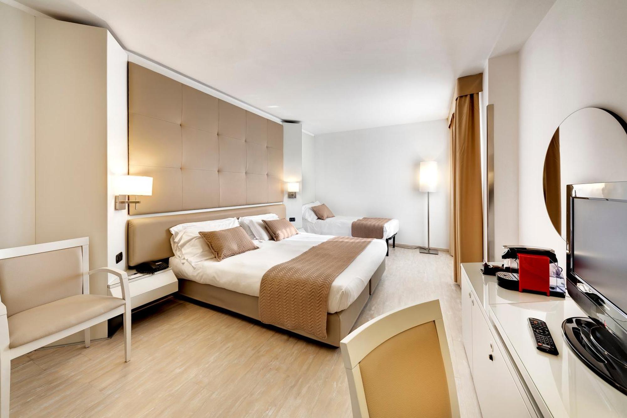 Mediterraneo Palace Hotel Ragusa Ngoại thất bức ảnh